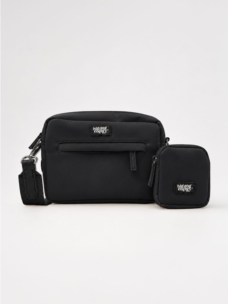 Crossbody Walking Bag in situ